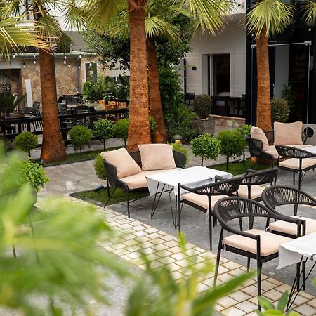 Hotel Eagle Ksamil Bagian luar foto