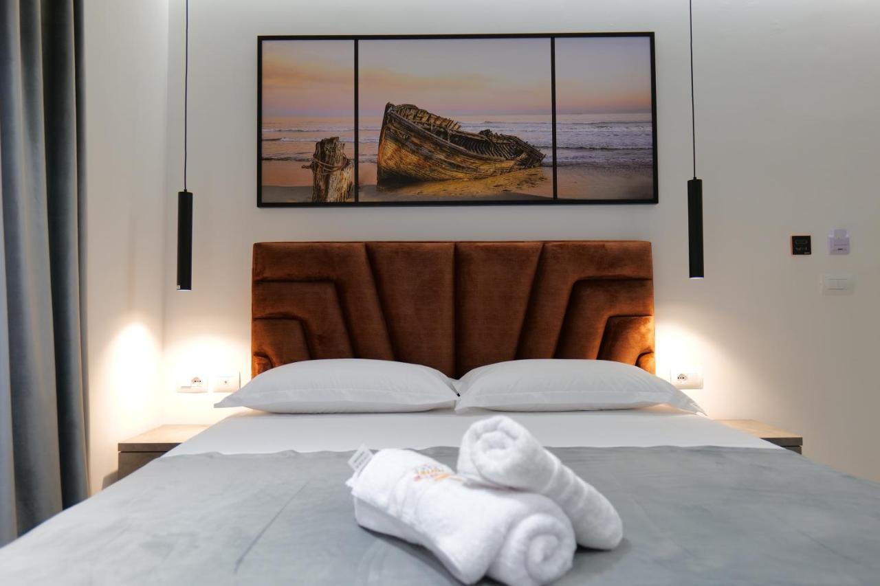 Hotel Eagle Ksamil Bagian luar foto