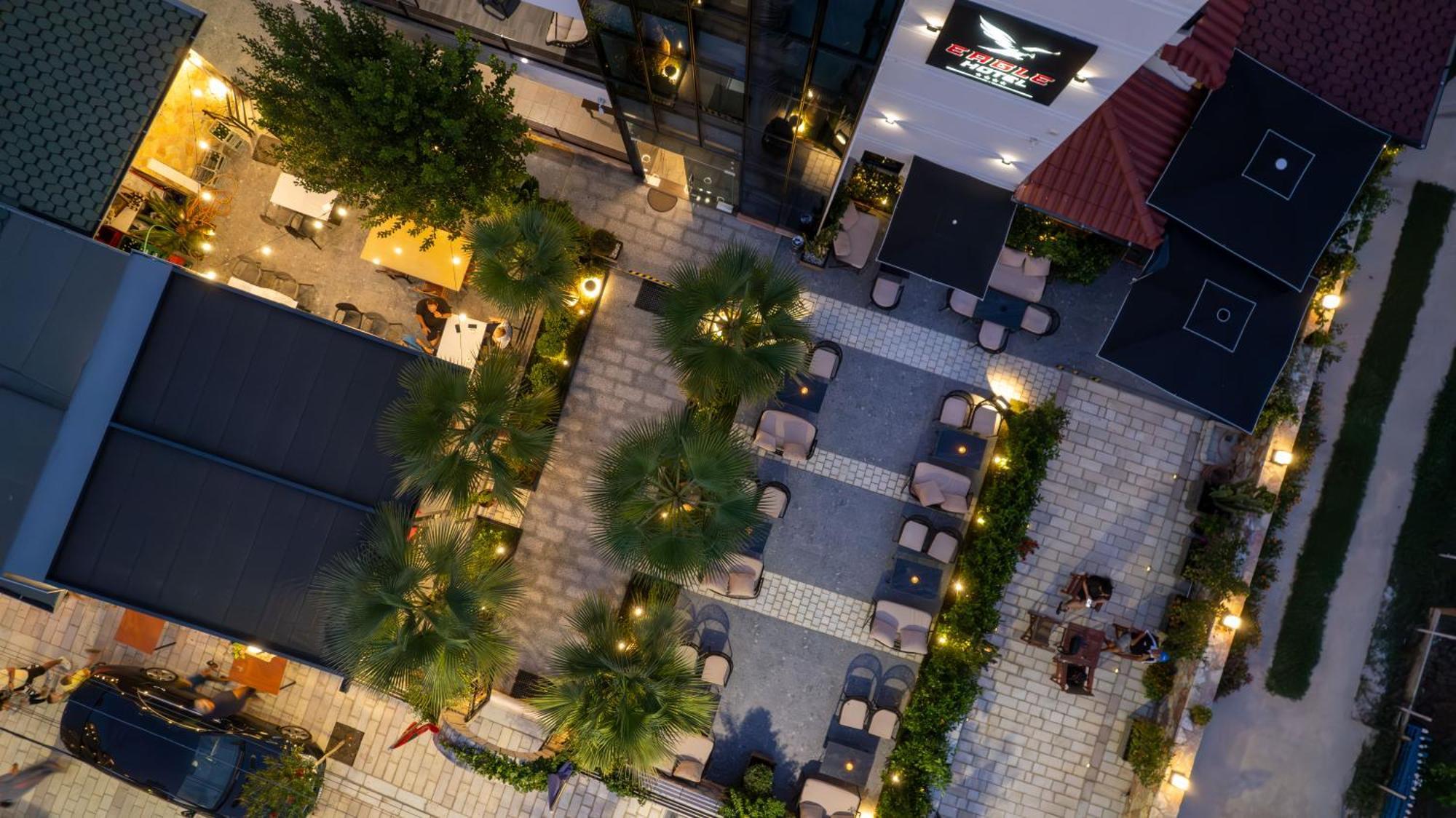 Hotel Eagle Ksamil Bagian luar foto