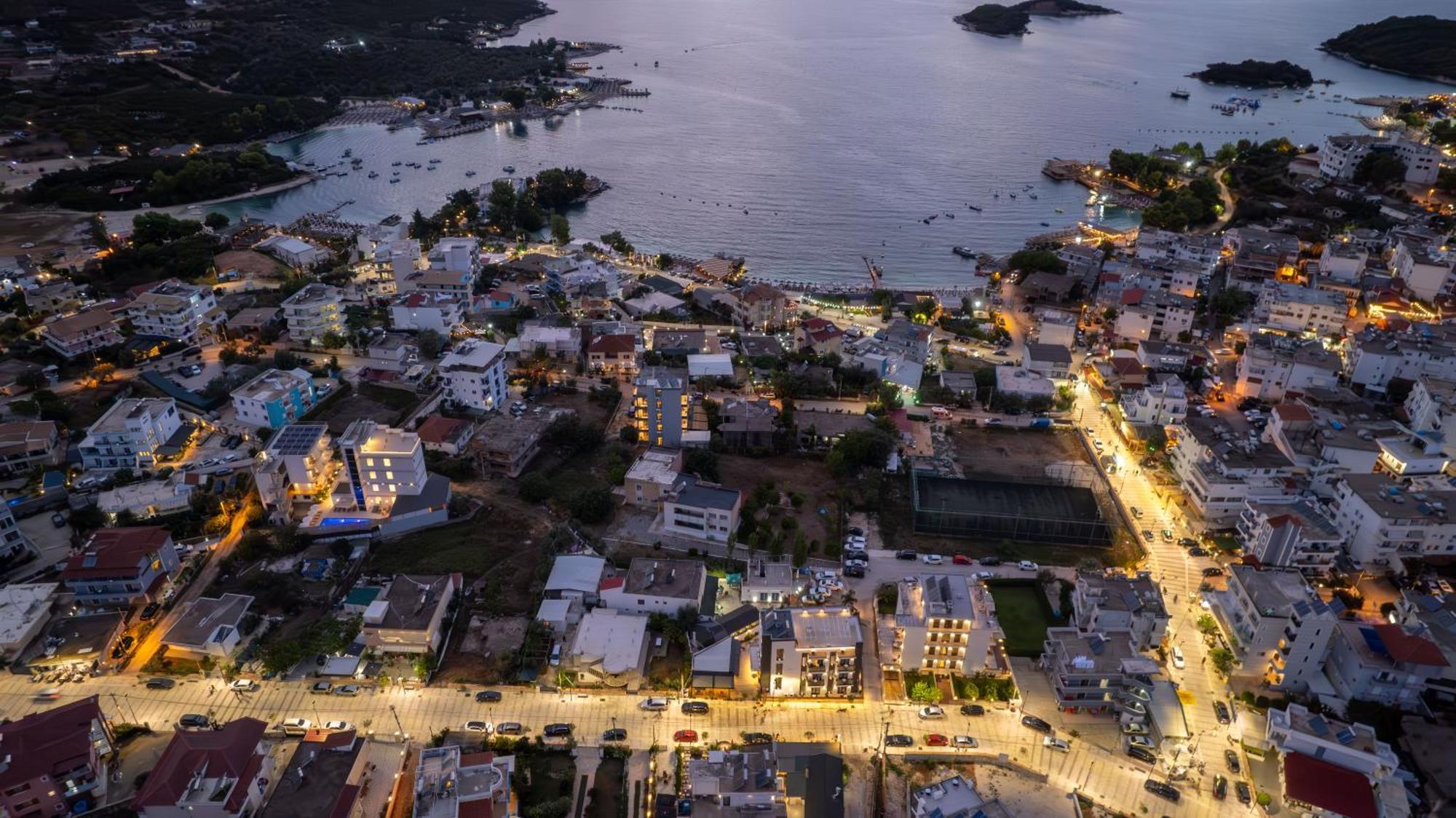Hotel Eagle Ksamil Bagian luar foto