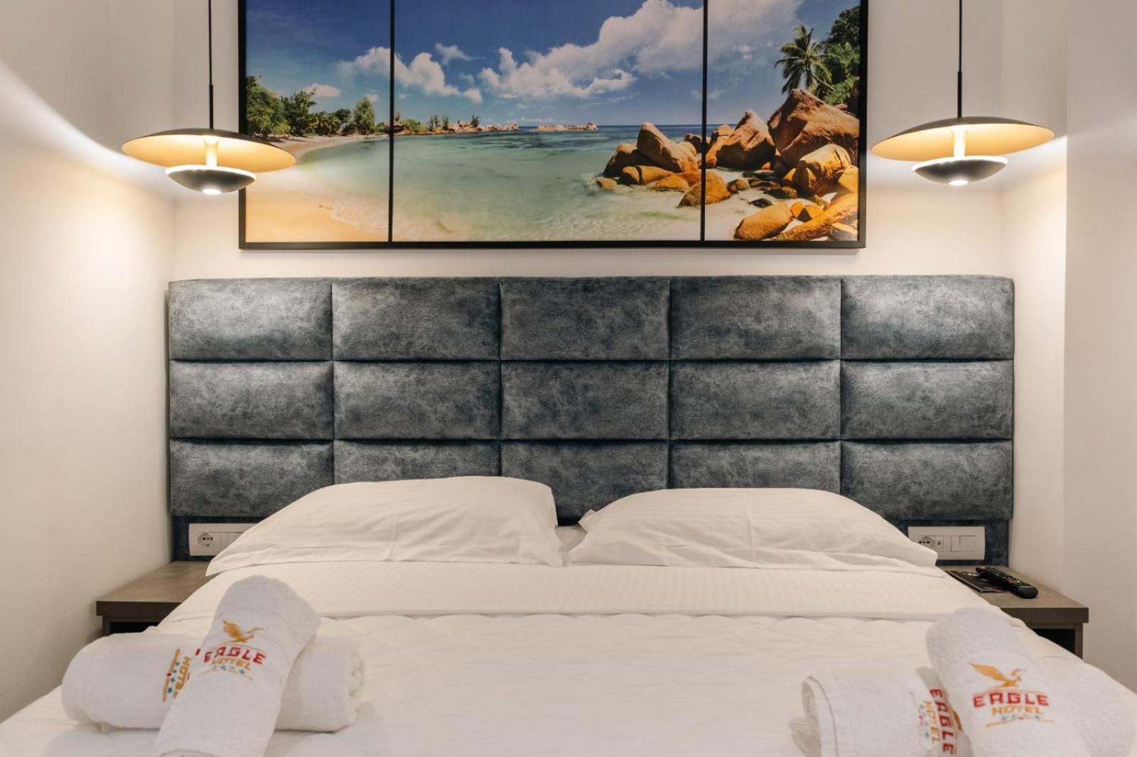 Hotel Eagle Ksamil Bagian luar foto