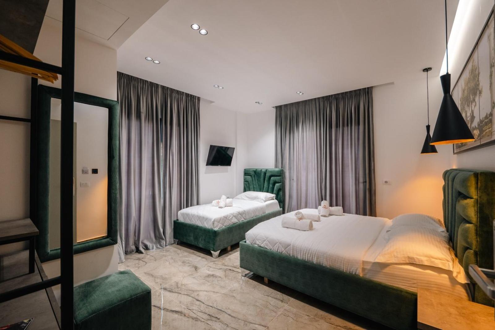 Hotel Eagle Ksamil Bagian luar foto