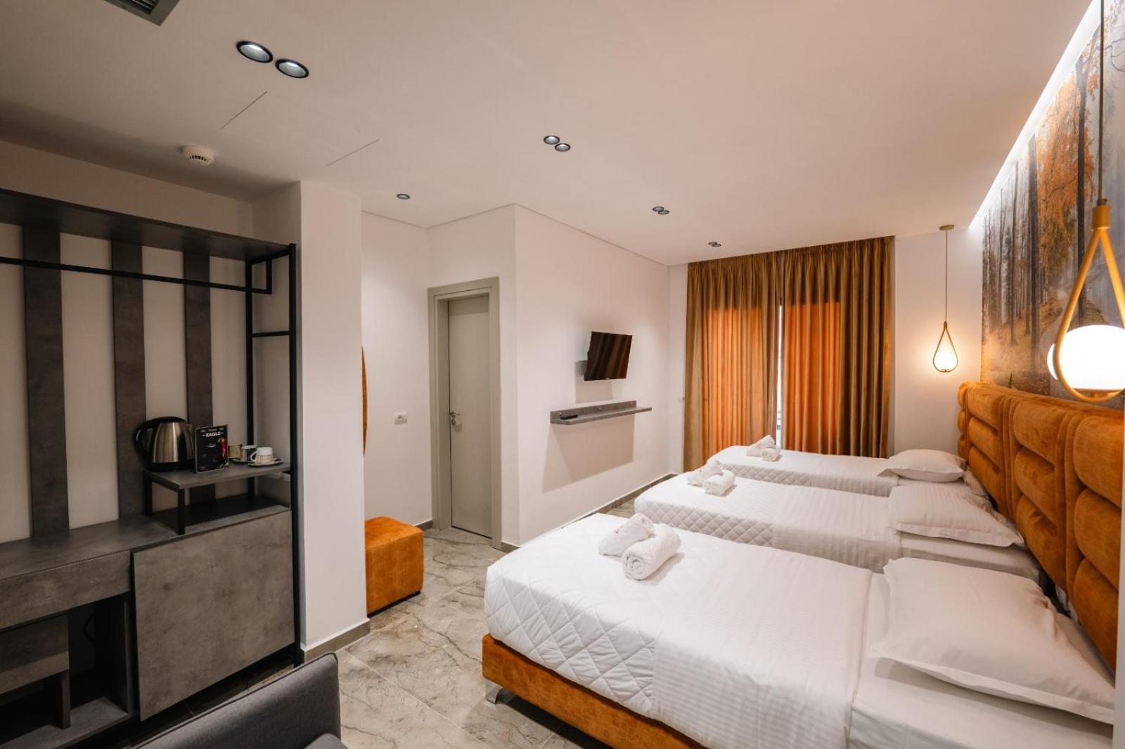 Hotel Eagle Ksamil Bagian luar foto