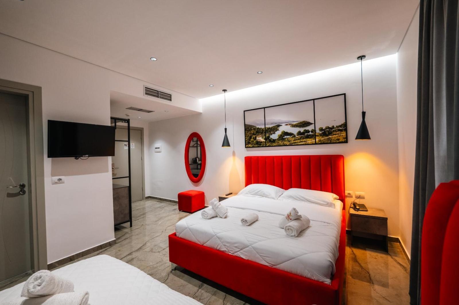 Hotel Eagle Ksamil Bagian luar foto