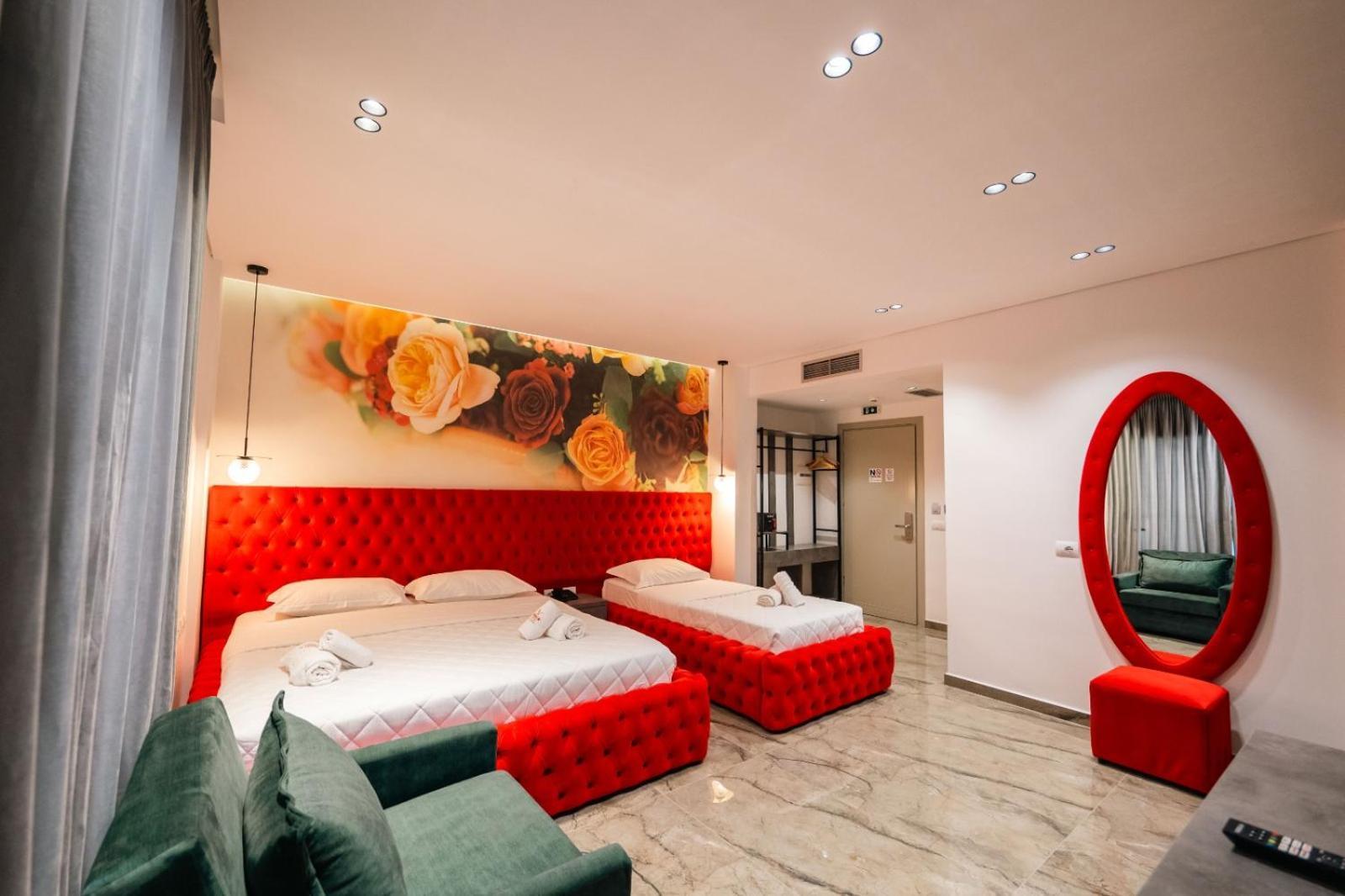 Hotel Eagle Ksamil Bagian luar foto